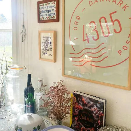 Charming Summer House On Oro With Natural Plot 別荘 Holbæk