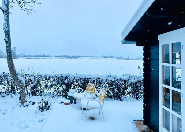 Nyaraló Charming Summer House On Oro With Natural Plot *