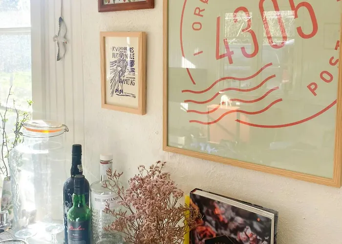 Charming Summer House On Oro With Natural Plot Nyaraló Holbæk