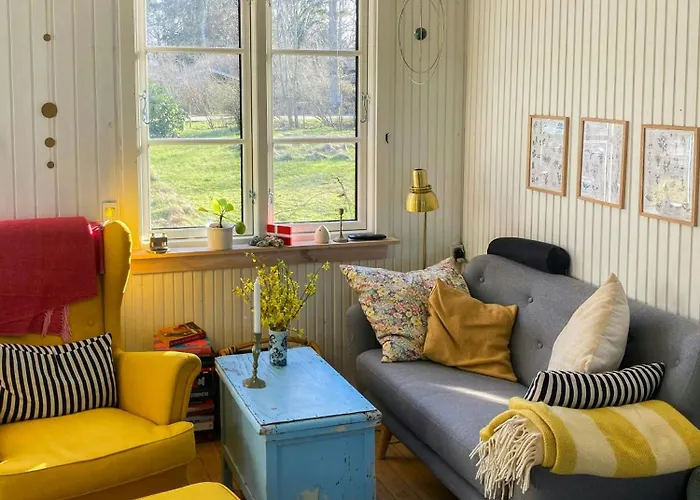 Charming Summer House On Oro With Natural Plot