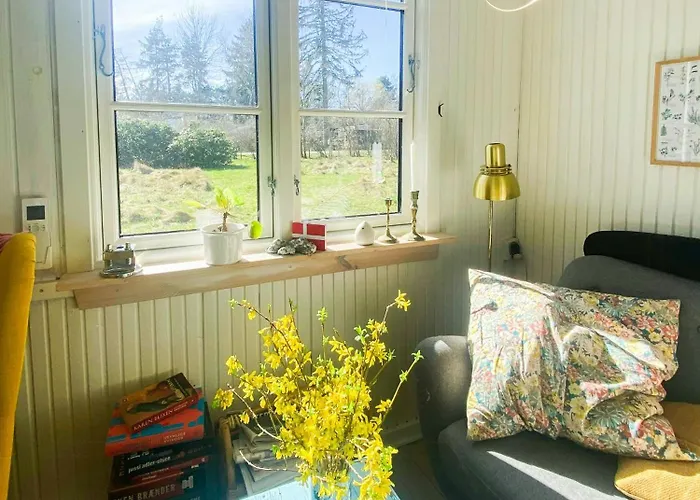 Nyaraló Charming Summer House On Oro With Natural Plot *