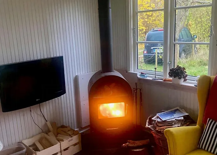 Charming Summer House On Oro With Natural Plot Nyaraló Holbæk